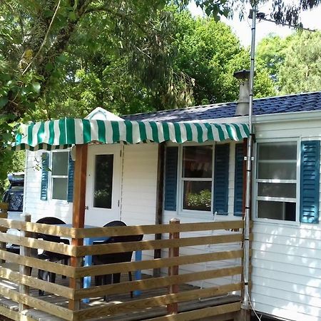 Hotel Camping Les Peupliers Saint-Pere-en-Retz Exterior foto