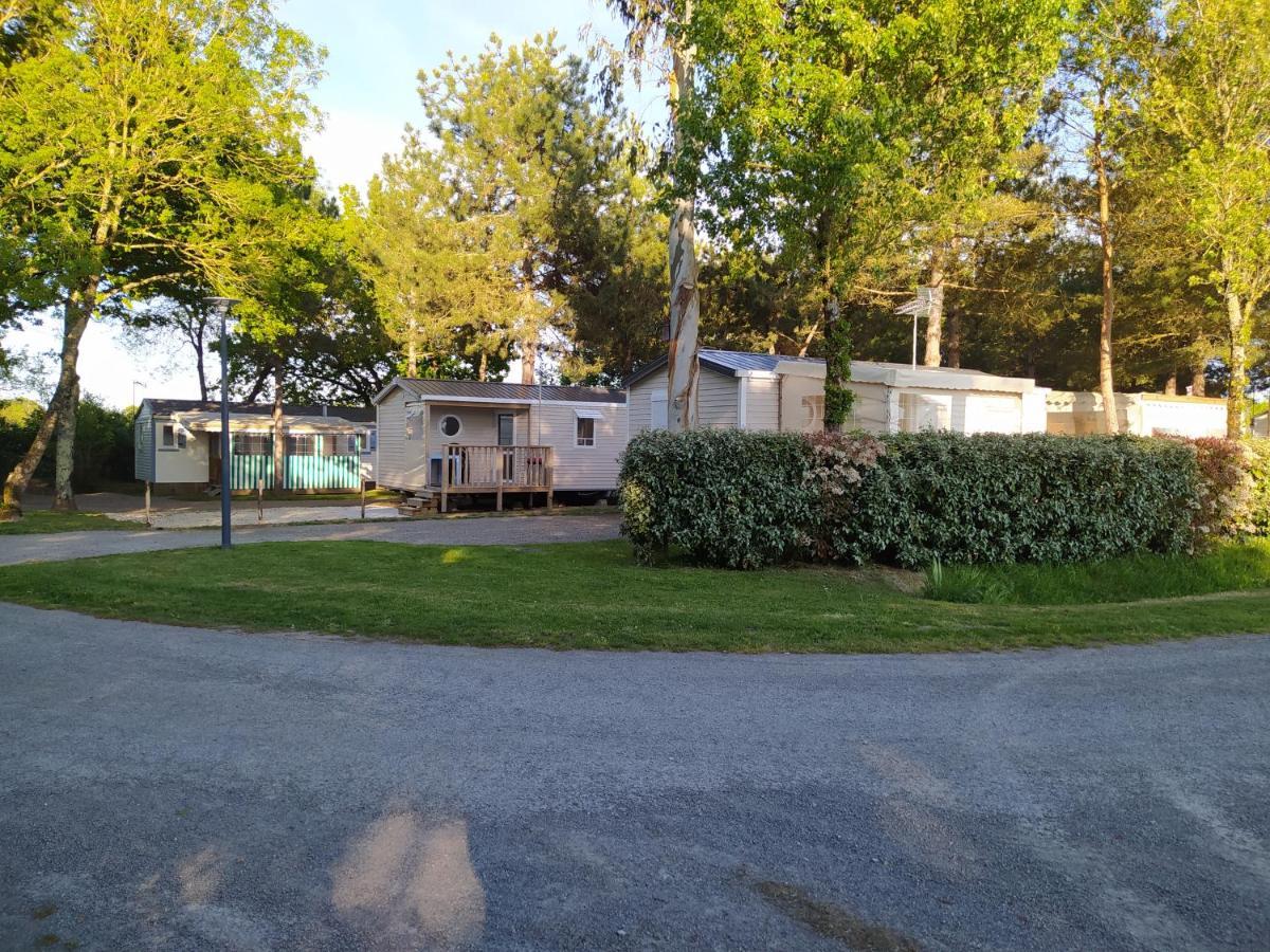 Hotel Camping Les Peupliers Saint-Pere-en-Retz Exterior foto